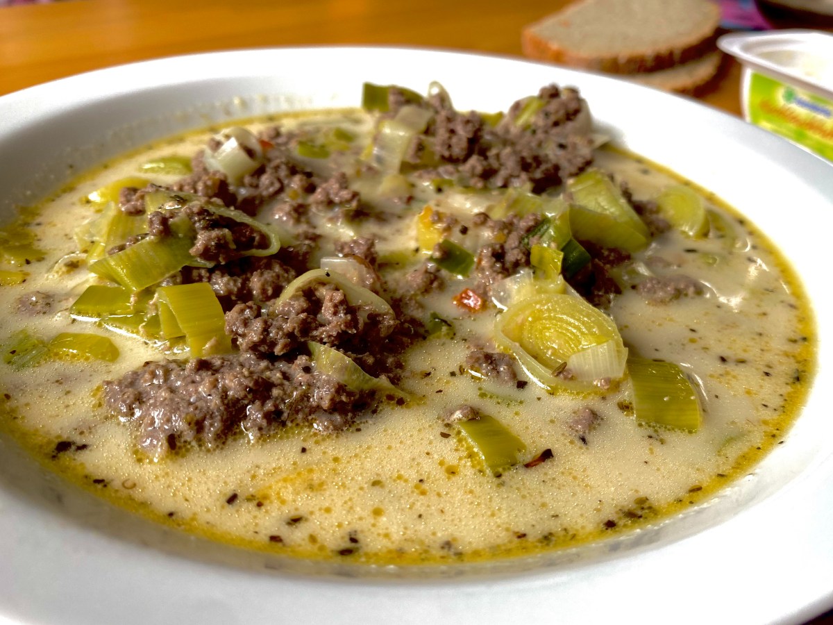 Lauch-Hack-Suppe