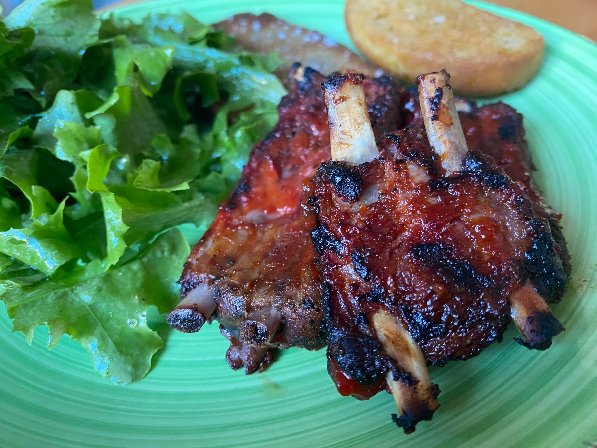 Wildschwein-Spareribs